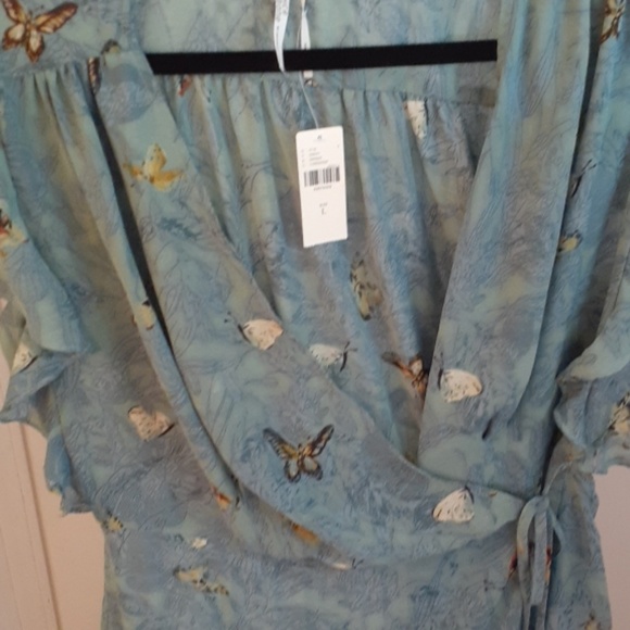 Dress - Picture 3 of 3